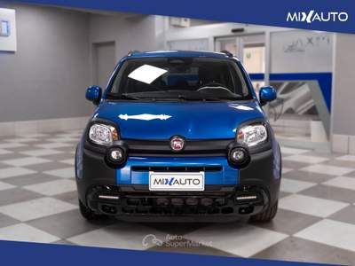 Fiat Panda Pandina Cross 1.0 Firefly Hybrid S&amp;S 70CV Blu/Azzurro usata Latina
