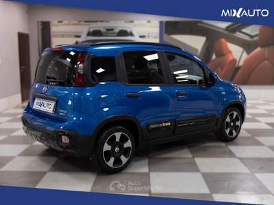 Fiat Panda Pandina Cross 1.0 Firefly Hybrid S&amp;S 70CV Blu/Azzurro usata Latina