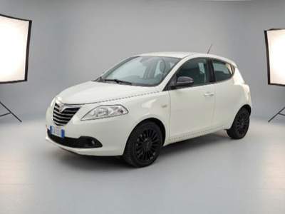 Lancia Ypsilon Ypsilon 1.2 8v Silver s/c.traz.,esp s&amp;s 69cv Bianco usata Sacile