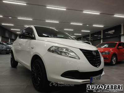 Lancia Ypsilon 0.9 Twinair 85 CV 5 porte Metano Ecochic Elefantino Bianco usata CORIANO