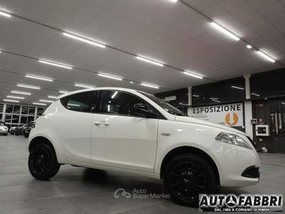 Lancia Ypsilon 0.9 Twinair 85 CV 5 porte Metano Ecochic Elefantino Bianco usata CORIANO