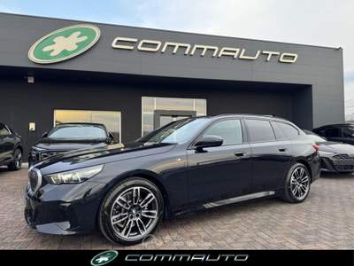 BMW Serie 5 520d d 48V xDrive Touring Msport Blu/Azzurro usata Quinto di Treviso BMW Serie 5 520d d 48V xDrive Touring Msport Blu/Azzurro usata Quinto di Treviso