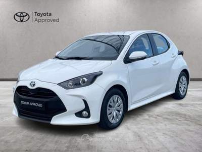 Toyota Yaris 1.5 Hybrid 5 porte Active Bianco usata Caresanablot