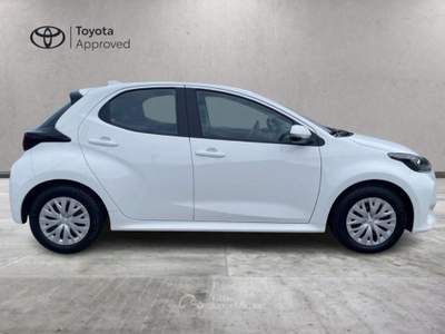 Toyota Yaris 1.5 Hybrid 5 porte Active Bianco usata Caresanablot