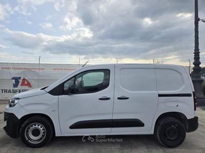 Citroen Berlingo BlueHDi 100 S&S Van M Club Bianco usata Napoli