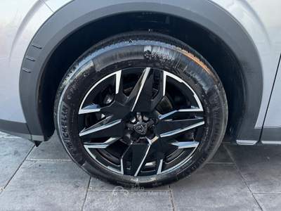 Peugeot 3008 Hybrid 145 Allure e-DCS 6 Grigio usata Spinea