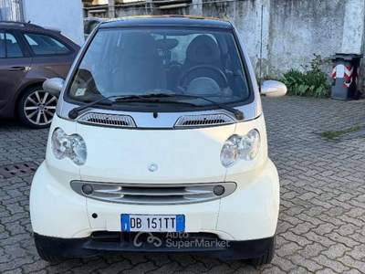 Smart ForTwo 700 coupé passion (45 kW) Bianco usata Torino