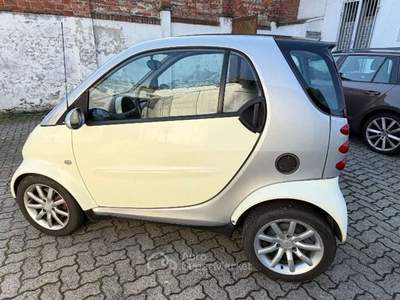Smart ForTwo 700 coupé passion (45 kW) Bianco usata Torino