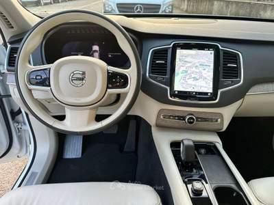 Volvo XC90 2.0 T8 recharge Core awd 7p - AUT/GOOGLE/CAMERA Bianco usata Sesto San Giovanni