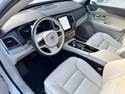 Volvo XC90 2.0 T8 recharge Core awd 7p - AUT/GOOGLE/CAMERA Bianco usata Sesto San Giovanni