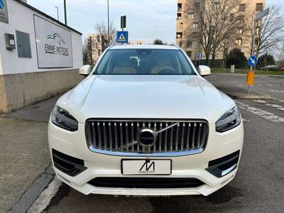Volvo XC90 2.0 T8 recharge Core awd 7p - AUT/GOOGLE/CAMERA Bianco usata Sesto San Giovanni