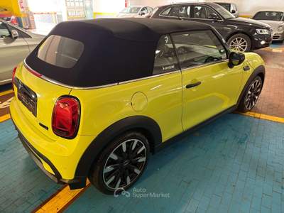 MINI Cooper Mini IV Cabrio  1.5 Classic auto Verde usata Milano