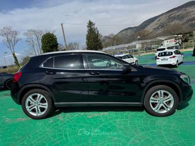 Mercedes-Benz GLA Automatic Premium Nero usata Aquino