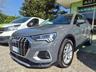 Audi Q3 40 2.0 tdi Quattro 190cv s-tronic Adaptive Cruise Grigio usata Nave
