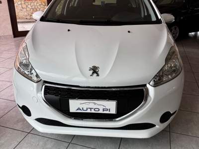 Peugeot 208 5 porte Active Bianco usata Giugliano in Campania