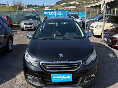 Peugeot 2008 Peugeot 2008 1.2 Turbo 110cv Benzina Black Matt Nero usata Pozzuoli