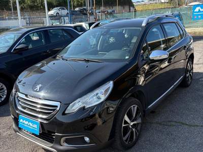 Peugeot 2008 Peugeot 2008 1.2 Turbo 110cv Benzina Black Matt Nero usata Pozzuoli
