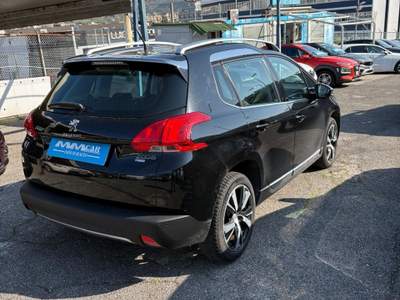 Peugeot 2008 Peugeot 2008 1.2 Turbo 110cv Benzina Black Matt Nero usata Pozzuoli
