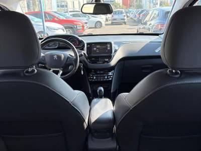 Peugeot 2008 Peugeot 2008 1.2 Turbo 110cv Benzina Black Matt Nero usata Pozzuoli
