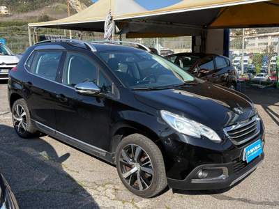 Peugeot 2008 Peugeot 2008 1.2 Turbo 110cv Benzina Black Matt Nero usata Pozzuoli