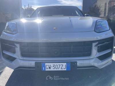 Porsche Cayenne Cayenne Coupe 2023 3.0 e-hybrid tip tiptronic Nero usata Torino