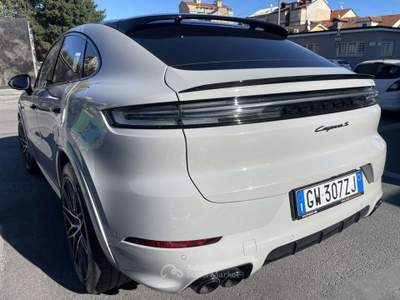 Porsche Cayenne Cayenne Coupe 2023 3.0 e-hybrid tip tiptronic Nero usata Torino