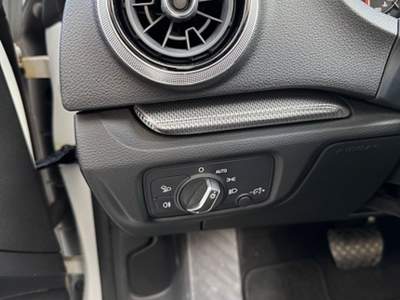 Audi Cabriolet 2018 Audi A3 2.0 TDI Cabriolet S tronic design Bianco usata Livorno