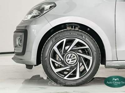 Volkswagen up! 1.0 eco High 68cv Benz/Metano Grigio usata Torino