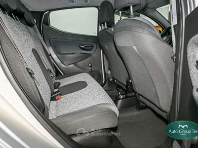Lancia Ypsilon 1.2 Elefantino Blu ecochic Gpl 69cv Argento usata Torino