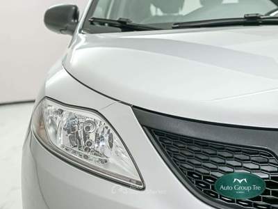 Lancia Ypsilon 1.2 Elefantino Blu ecochic Gpl 69cv Argento usata Torino