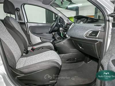 Lancia Ypsilon 1.2 Elefantino Blu ecochic Gpl 69cv Argento usata Torino