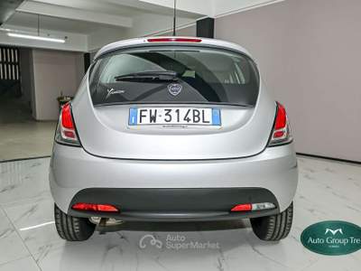Lancia Ypsilon 1.2 Elefantino Blu ecochic Gpl 69cv Argento usata Torino