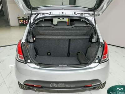 Lancia Ypsilon 1.2 Elefantino Blu ecochic Gpl 69cv Argento usata Torino