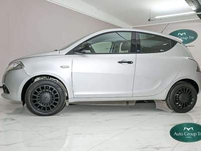 Lancia Ypsilon 1.2 Elefantino Blu ecochic Gpl 69cv Argento usata Torino