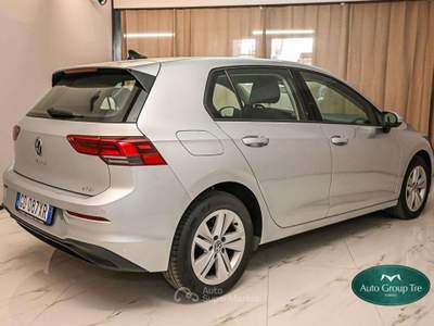 Volkswagen Golf Golf VIII 2020 1.0 etsi evo Life 110cv dsg usata Torino