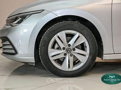 Volkswagen Golf Golf VIII 2020 1.0 etsi evo Life 110cv dsg usata Torino