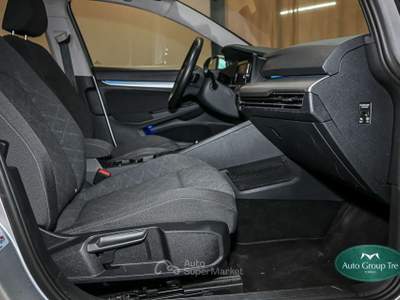Volkswagen Golf Golf VIII 2020 1.0 etsi evo Life 110cv dsg usata Torino
