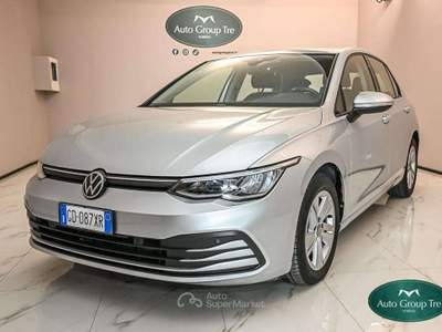 Volkswagen Golf Golf VIII 2020 1.0 etsi evo Life 110cv dsg usata Torino