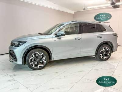 Volkswagen Tiguan 2.0 tdi R-Line 150cv dsg Argento usata Torino