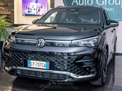 Volkswagen Tiguan 2.0 tdi R-Line 150cv dsg Nero usata Torino