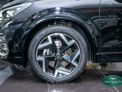 Volkswagen Tiguan 2.0 tdi R-Line 150cv dsg Nero usata Torino
