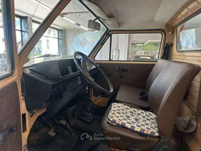Volkswagen Transporter T3 1.6 DIESEL (AUTOCARRO CASSONE) Beige usata Mornago