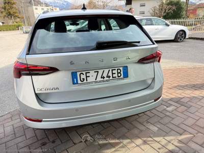 Skoda Octavia Octavia 2.0 TDI SCR 150CV DSG Wag. Exec. Argento usata CALDONAZZO