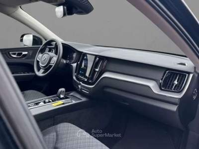 Volvo XC60 B4 (d) automatico Core Nero usata Pieve di Cento