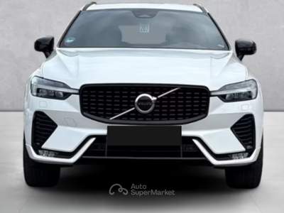 Volvo XC60 B4 (d) automatico Plus Dark Bianco usata Pieve di Cento