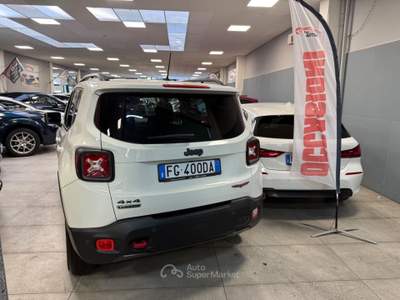 Jeep Renegade 4WD Active Drive Low Trailhawk Bianco usata Prato