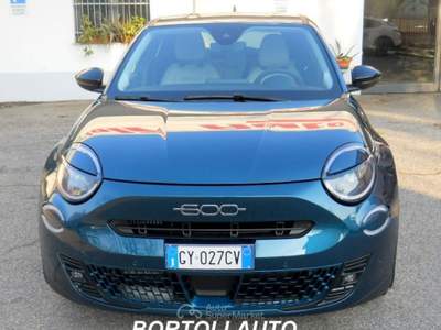 Fiat 600 HYBRID 100cv 15.000 KM DCT MHEV LA PRIMA Verde usata Mirandola