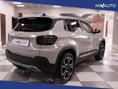 Jeep Avenger 1.2 Turbo Summit FWD 100CV Grigio usata Latina