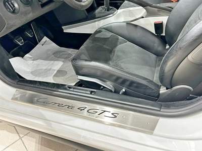 Porsche 911 Coupe 3.8 Carrera 4 GTS Bianco usata San Giuliano Milanese