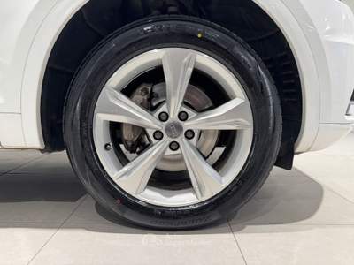 Audi Q5 40 2.0 TDI S-Tronic Business Sport Bianco usata AGROPOLI